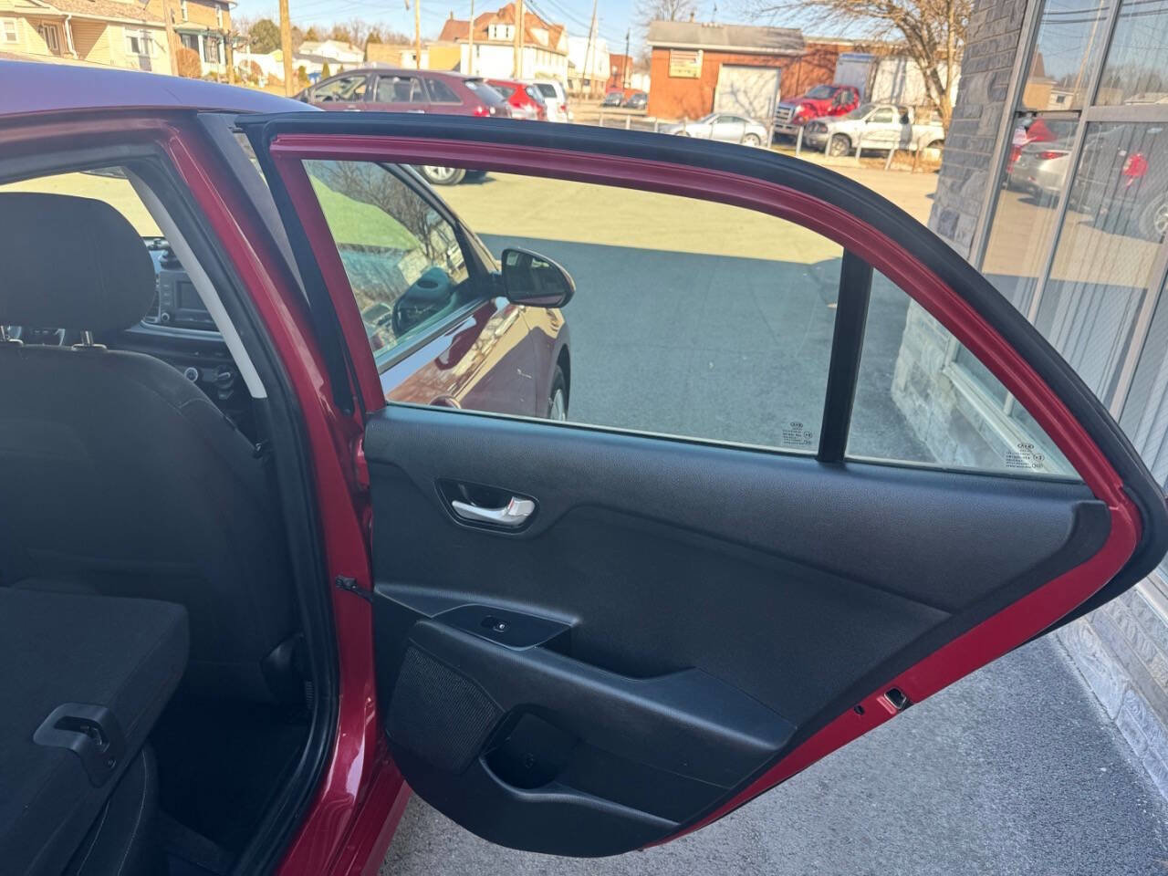 Used 2018 Kia Rio S image 17