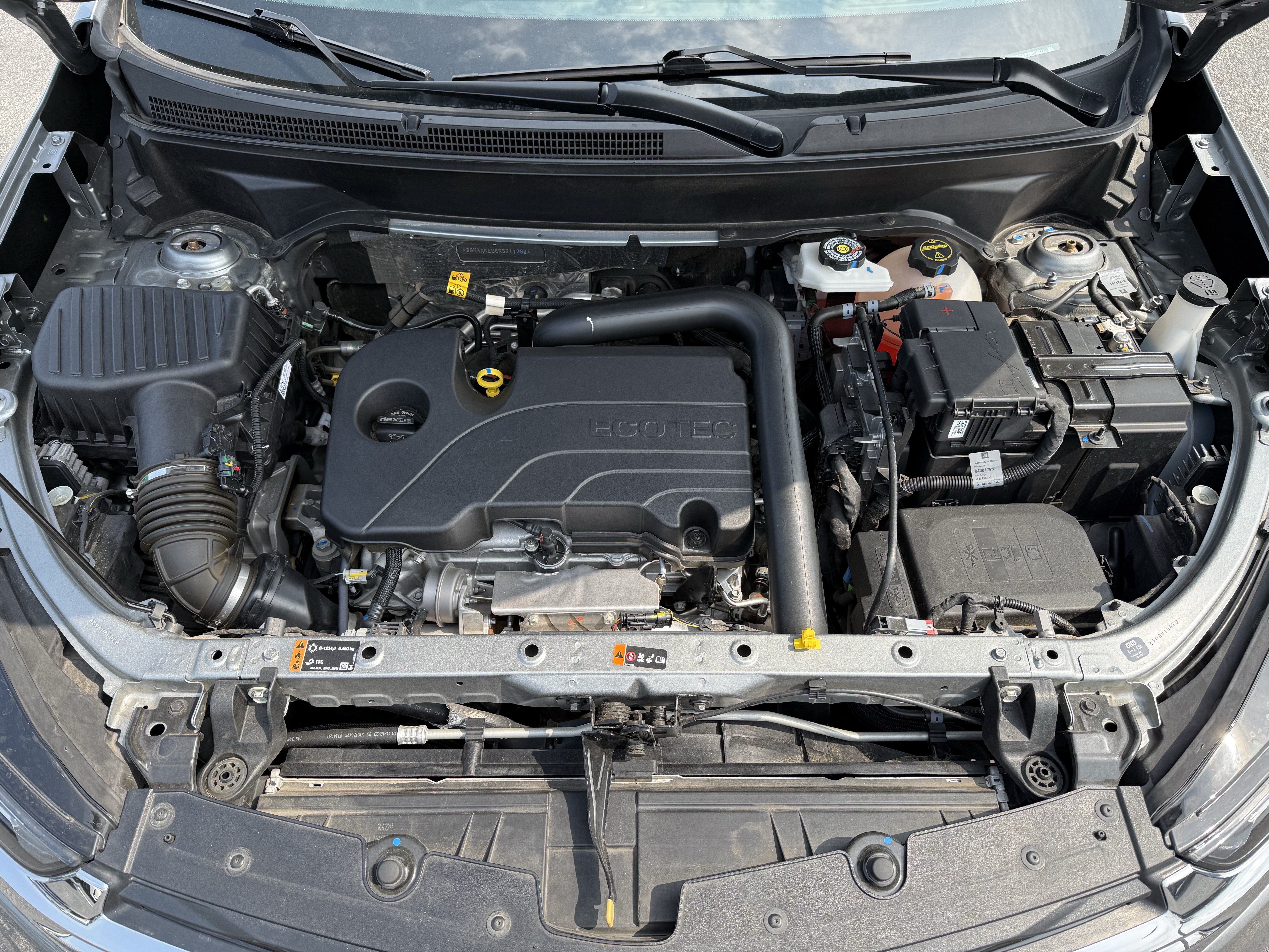 Used 2024 Chevrolet Equinox LT FWD image 32