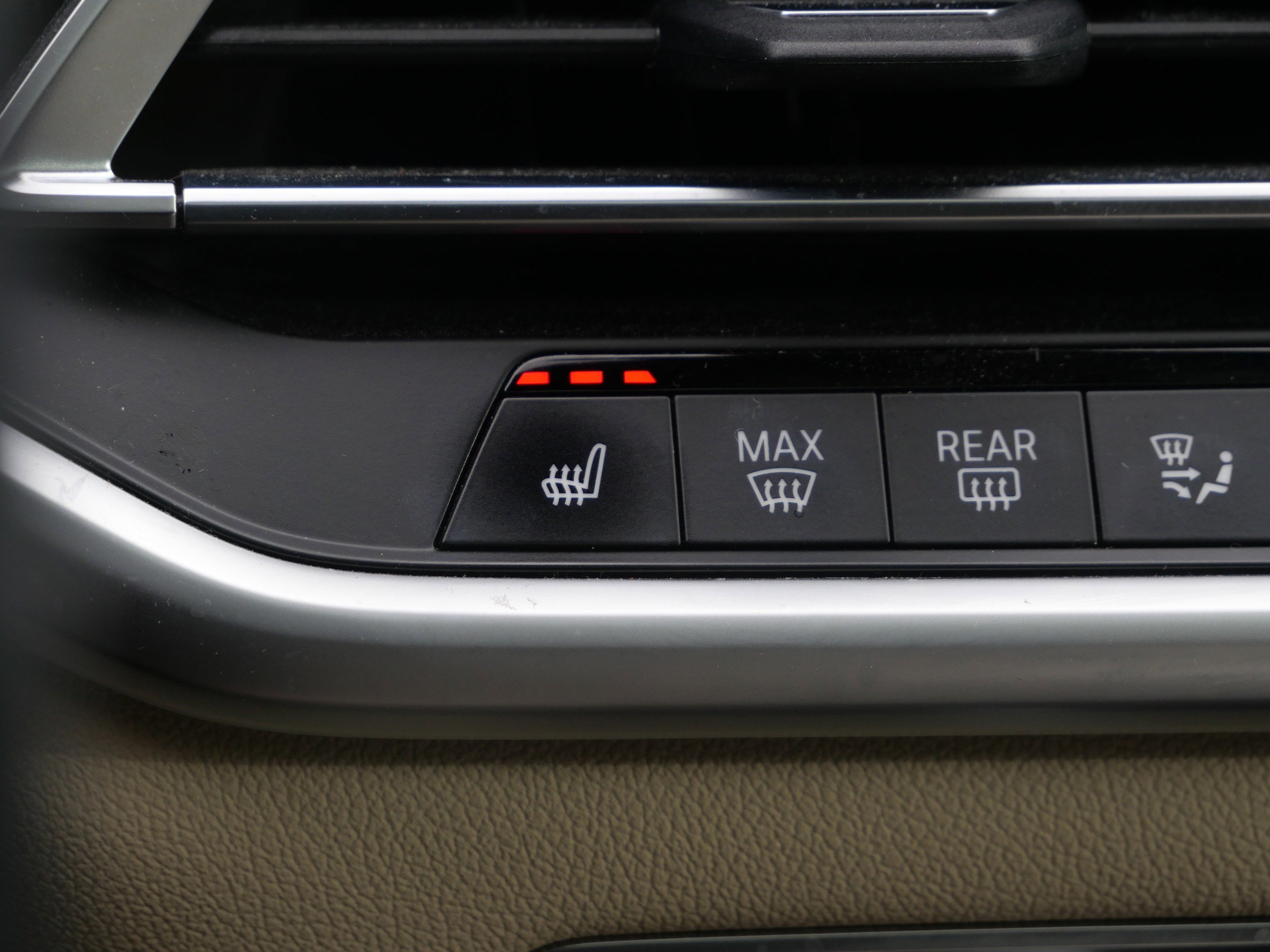 Used 2022 BMW X5 xDrive40i w/ Premium Package image 33