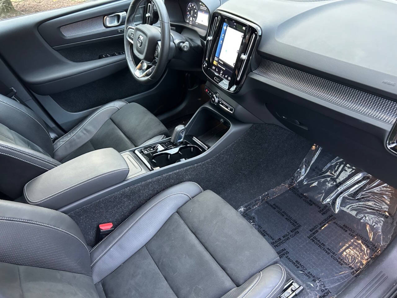 Used 2021 Volvo XC40 T5 R-Design w/ Advanced Package AWD/4WD image 20