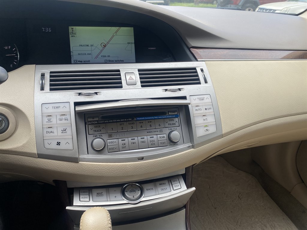 Used 2009 Toyota Avalon XLS FWD image 20