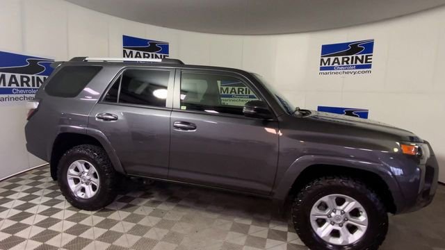 Used 2022 Toyota 4Runner SR5 Premium w/ Moonroof Package image 3