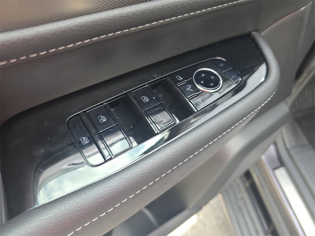 New 2026 INFINITI QX80 Luxe w/ Cargo Package image 16