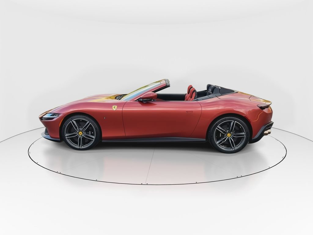 Used 2025 Ferrari Roma Spider RWD image 5