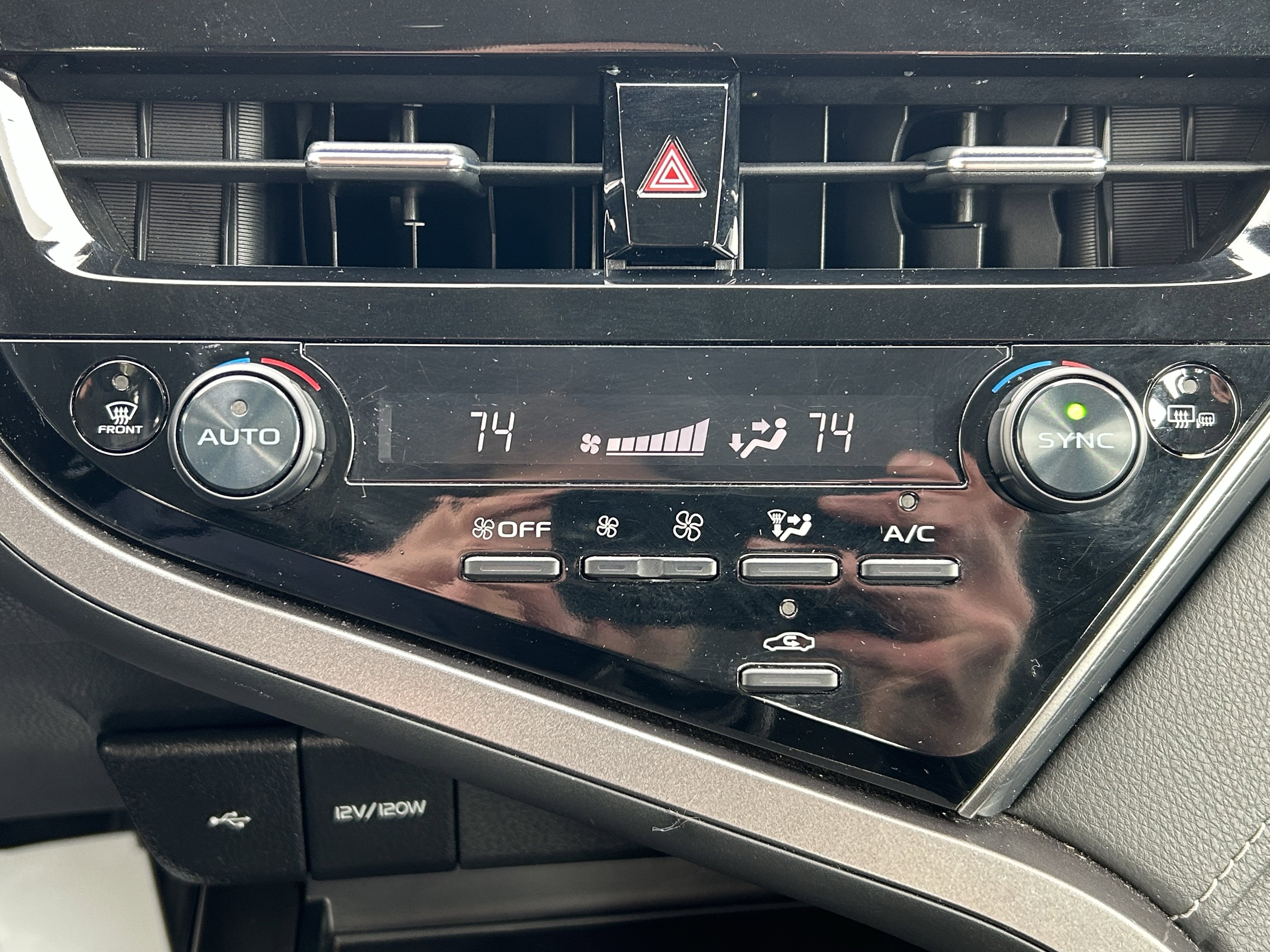 Certified 2024 Toyota Camry SE image 27