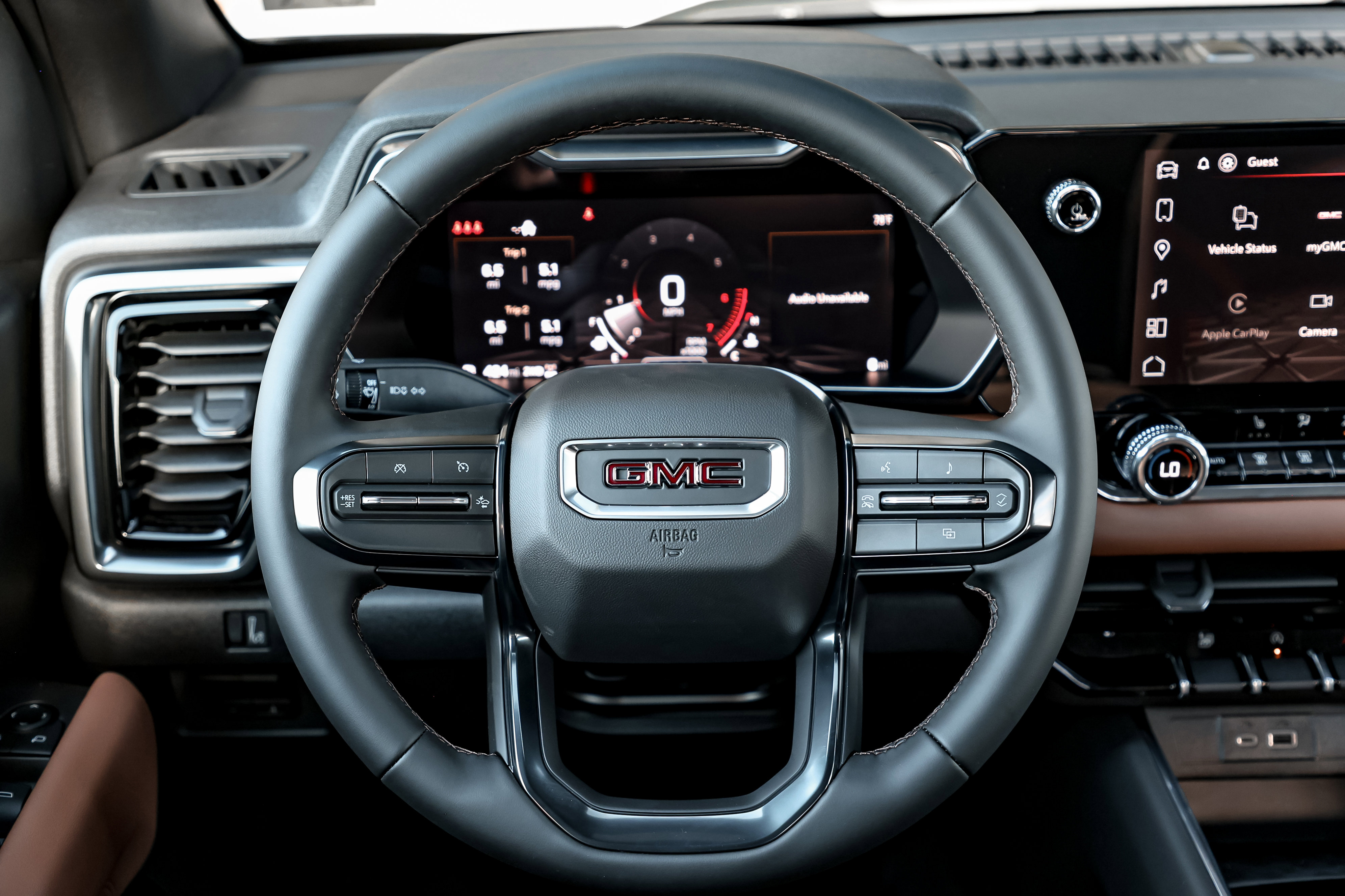 New 2026 GMC Canyon AT4 image 23