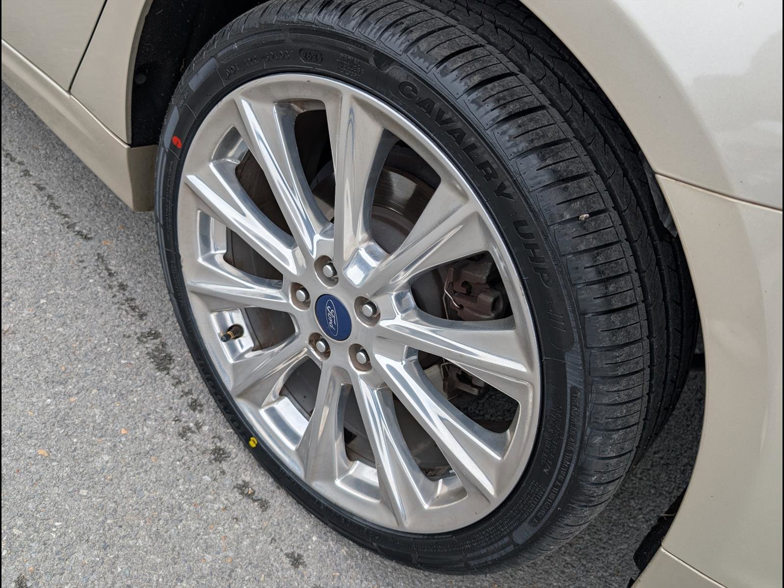 Used 2017 Ford Fusion Platinum AWD/4WD image 21