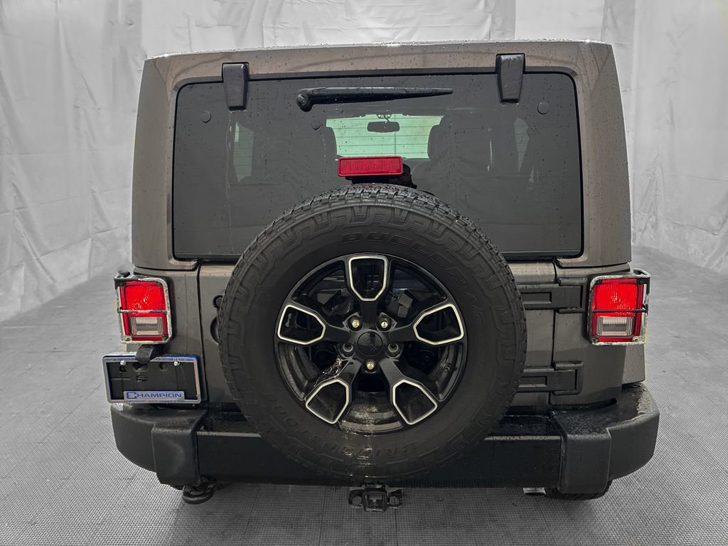 Used 2017 Jeep Wrangler Unlimited Sahara AWD/4WD image 5