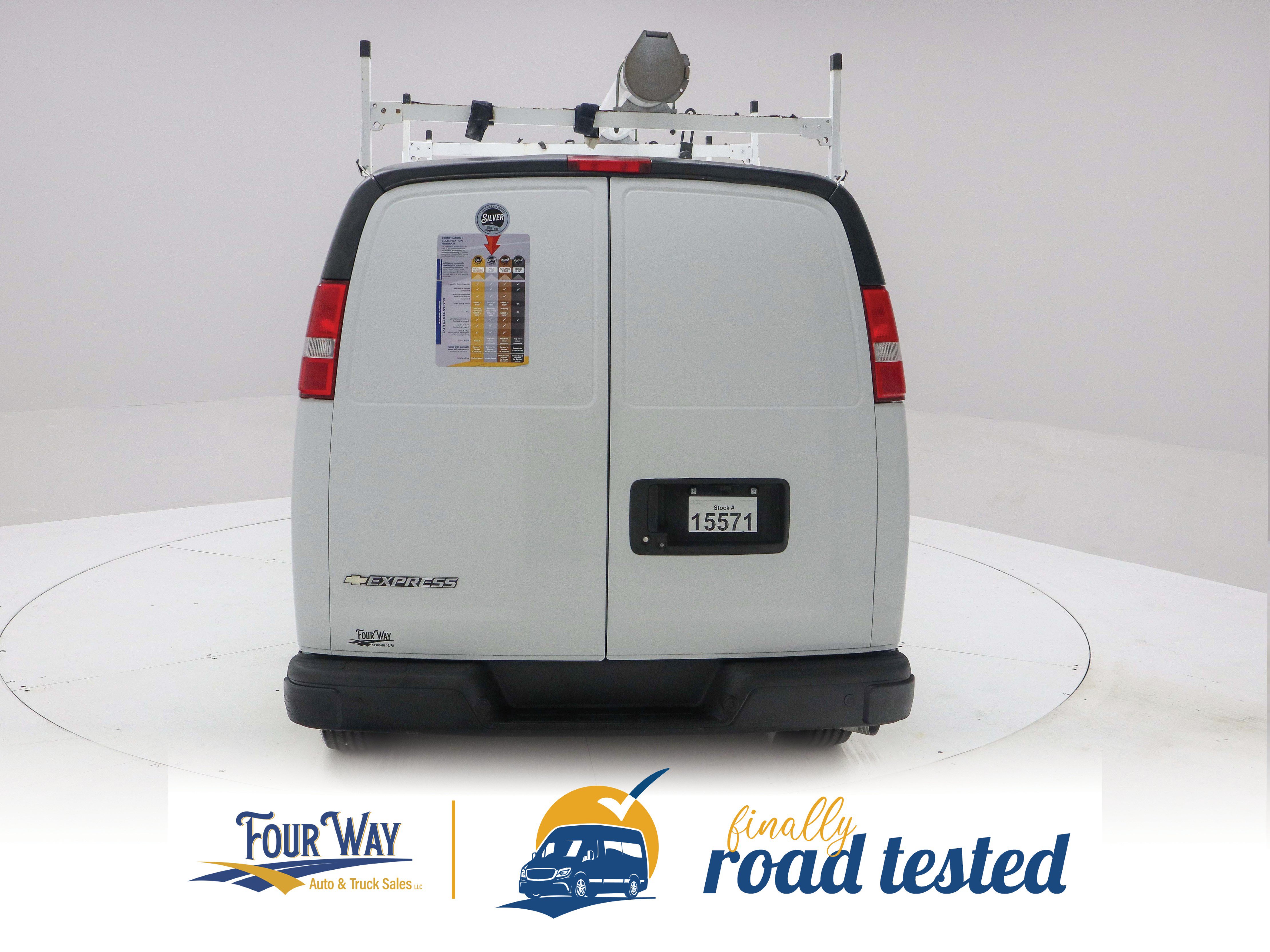 Used 2021 Chevrolet Express 2500 Extended RWD image 5