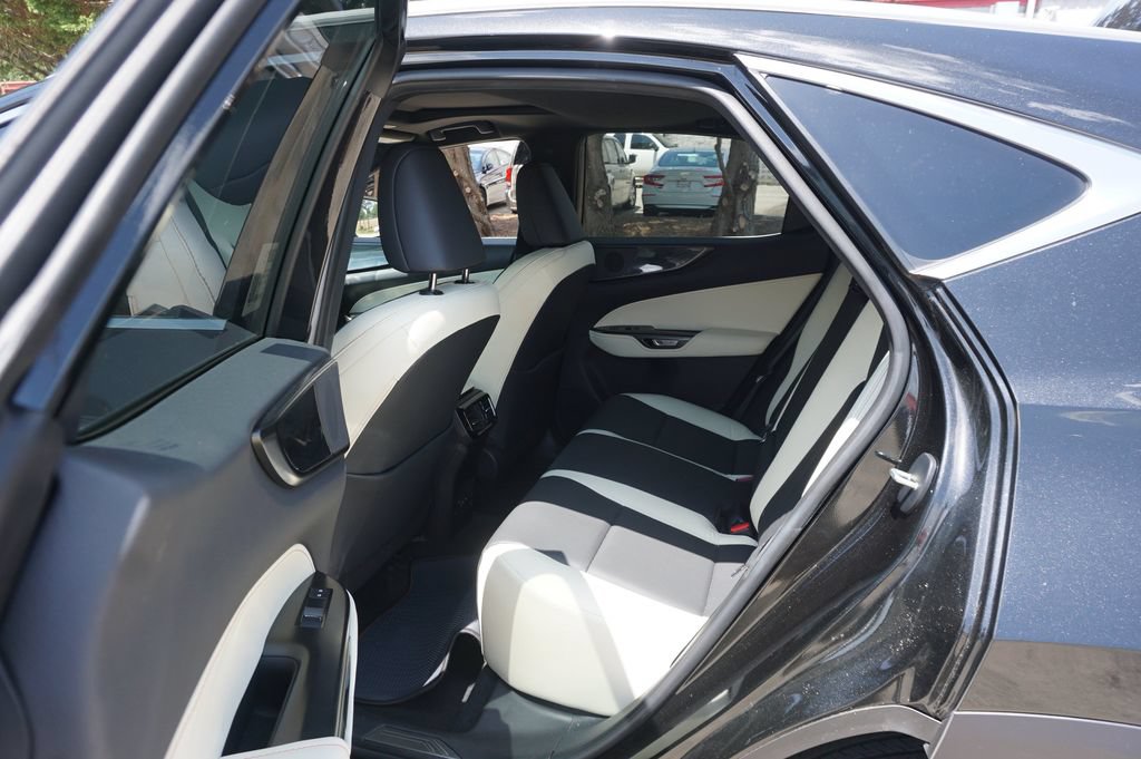 Used 2024 Lexus NX 250 FWD image 16