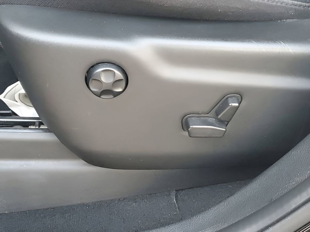 Used 2024 Dodge Durango GT image 27