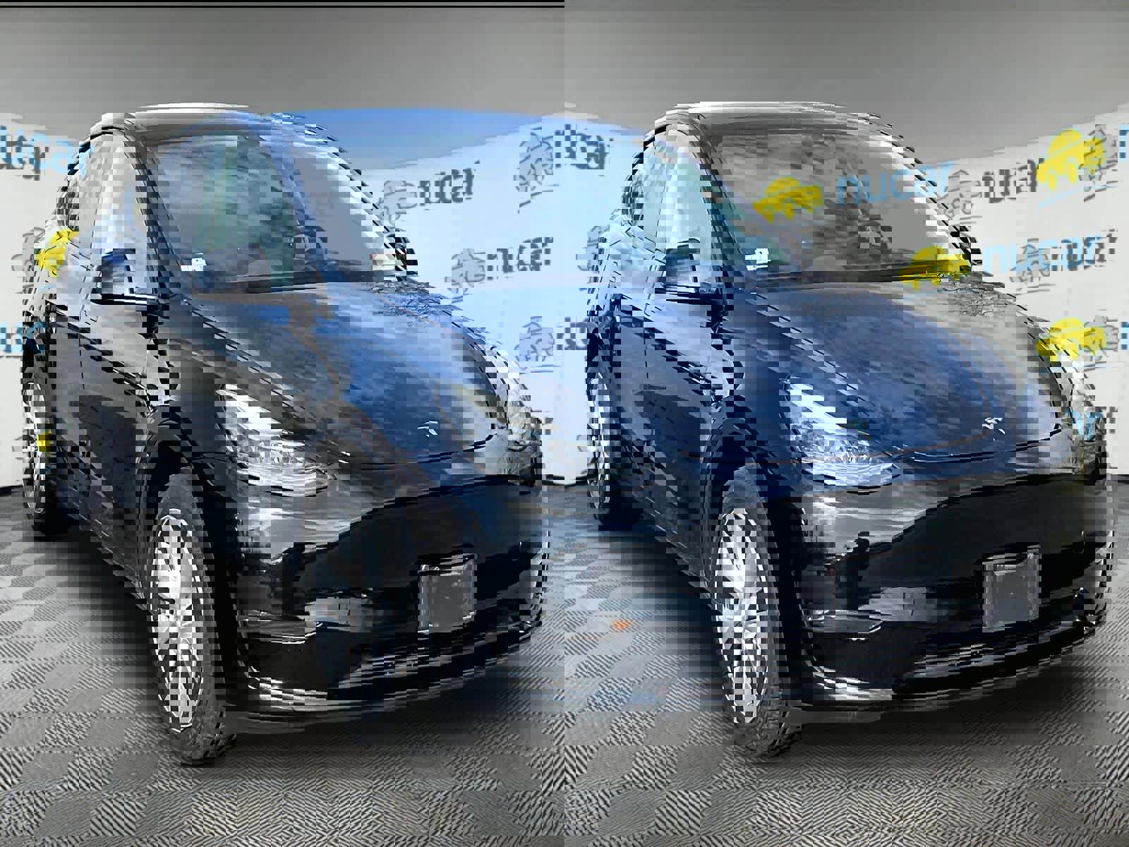 Used 2024 Tesla Model Y Long Range video 1