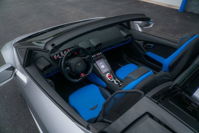 Used 2023 Lamborghini Huracan EVO RWD image 37