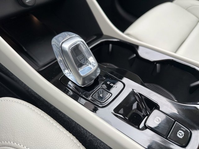 New 2026 Volvo XC40 B5 Plus w/ Protection Package Premier image 14