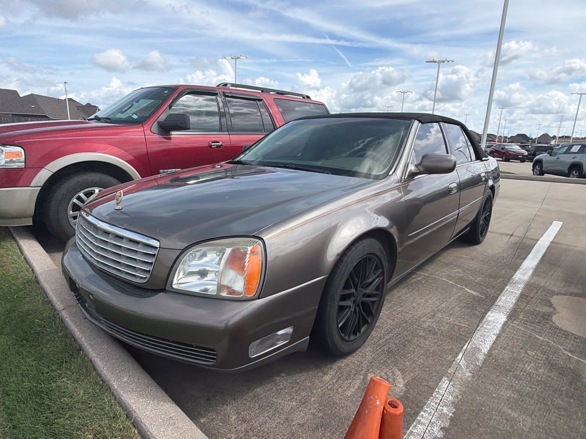 Used 2001 Cadillac De Ville w/ Comfort/Convenience Pkg FWD image 7