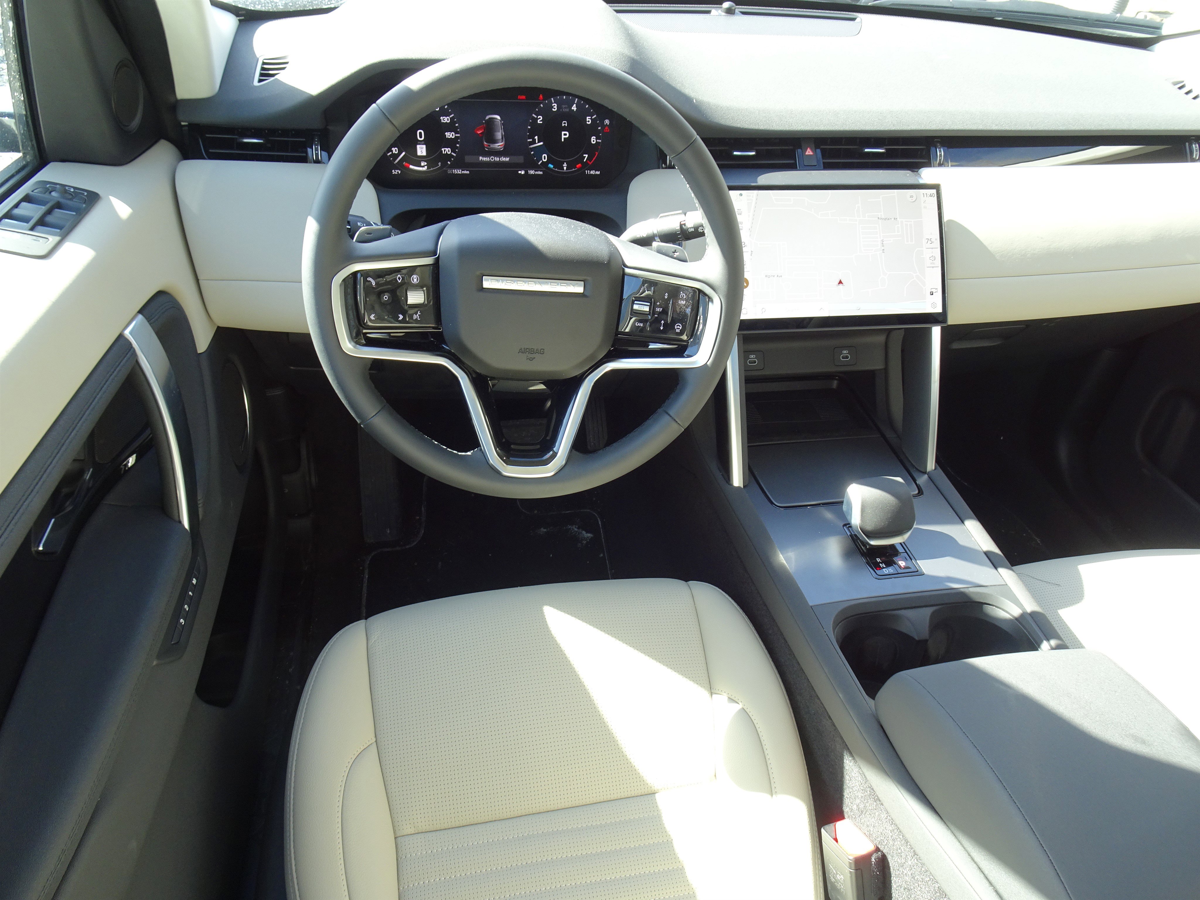 New 2025 Land Rover Discovery Sport S image 18