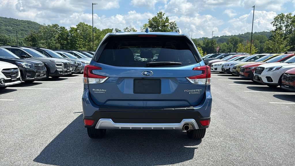 Certified 2023 Subaru Forester Touring AWD/4WD image 7