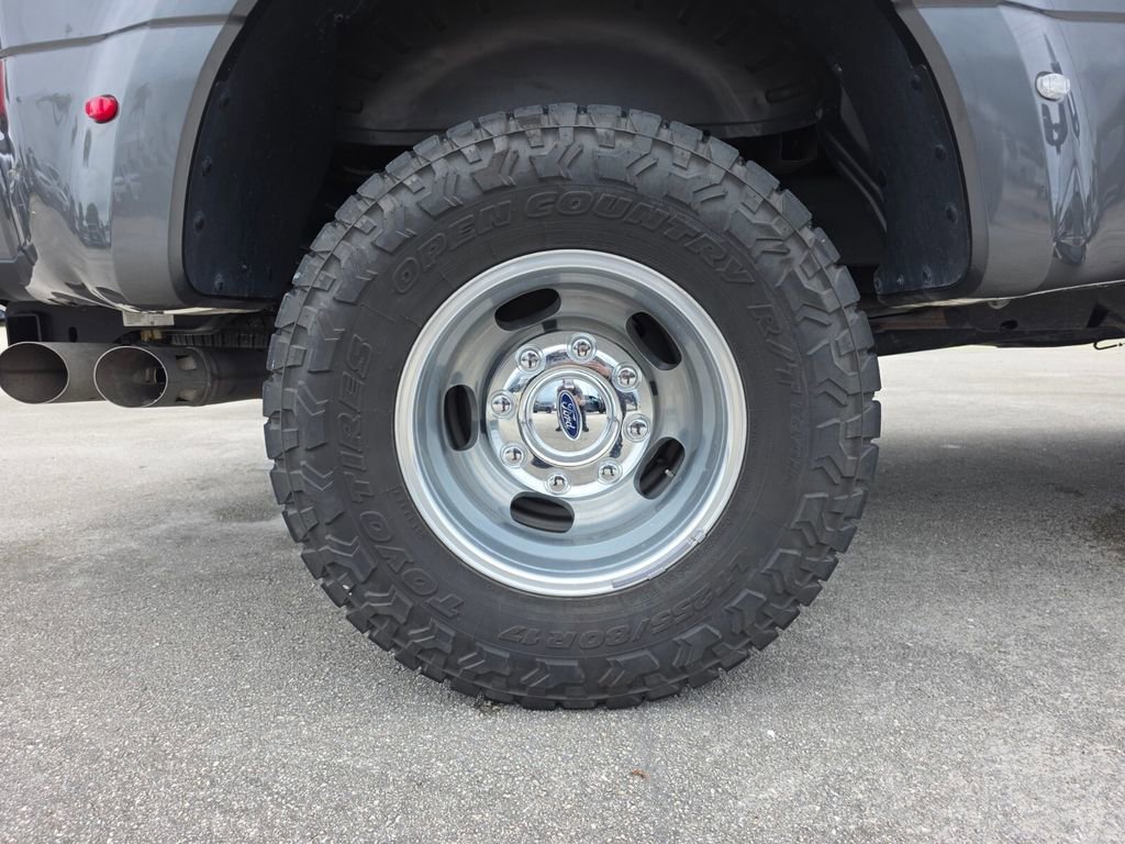 Used 2023 Ford F350 Lariat AWD/4WD image 19