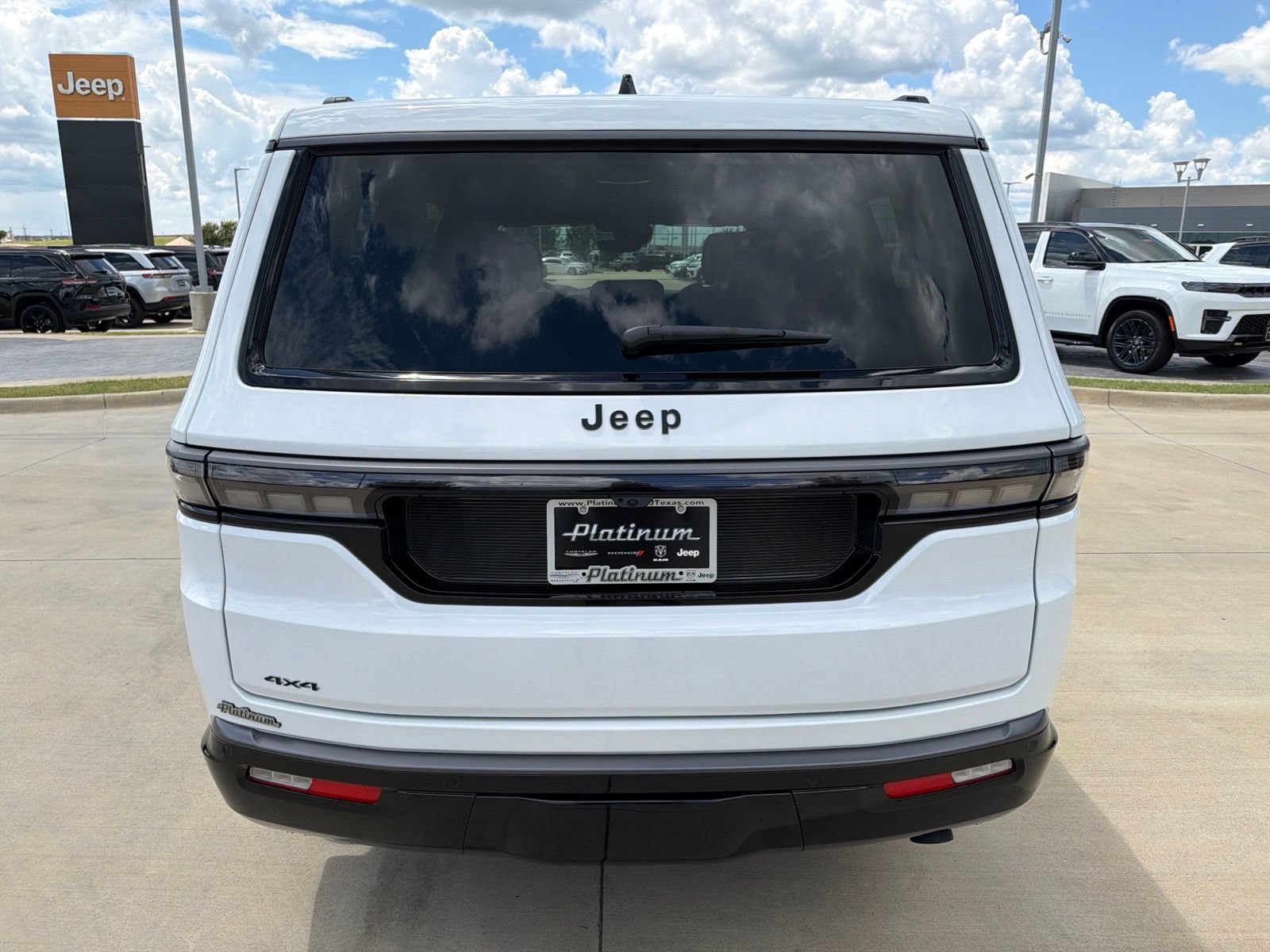 New 2026 Jeep Grand Wagoneer Limited AWD/4WD image 4