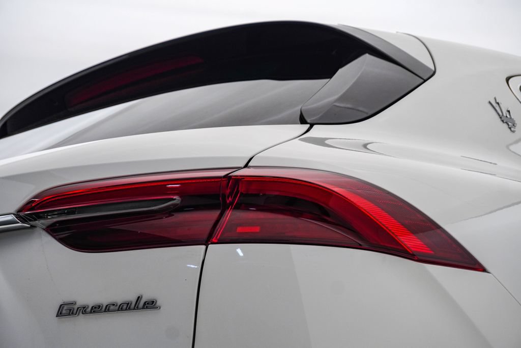 Certified 2025 Maserati Grecale GT AWD/4WD image 13