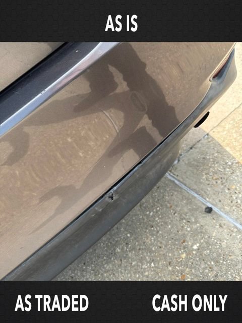 Used 2018 Toyota Camry LE FWD image 15