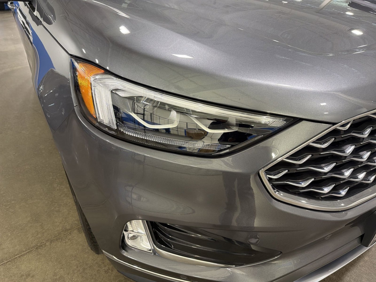 Used 2022 Ford Edge Titanium w/ Equipment Group 301A AWD/4WD image 13