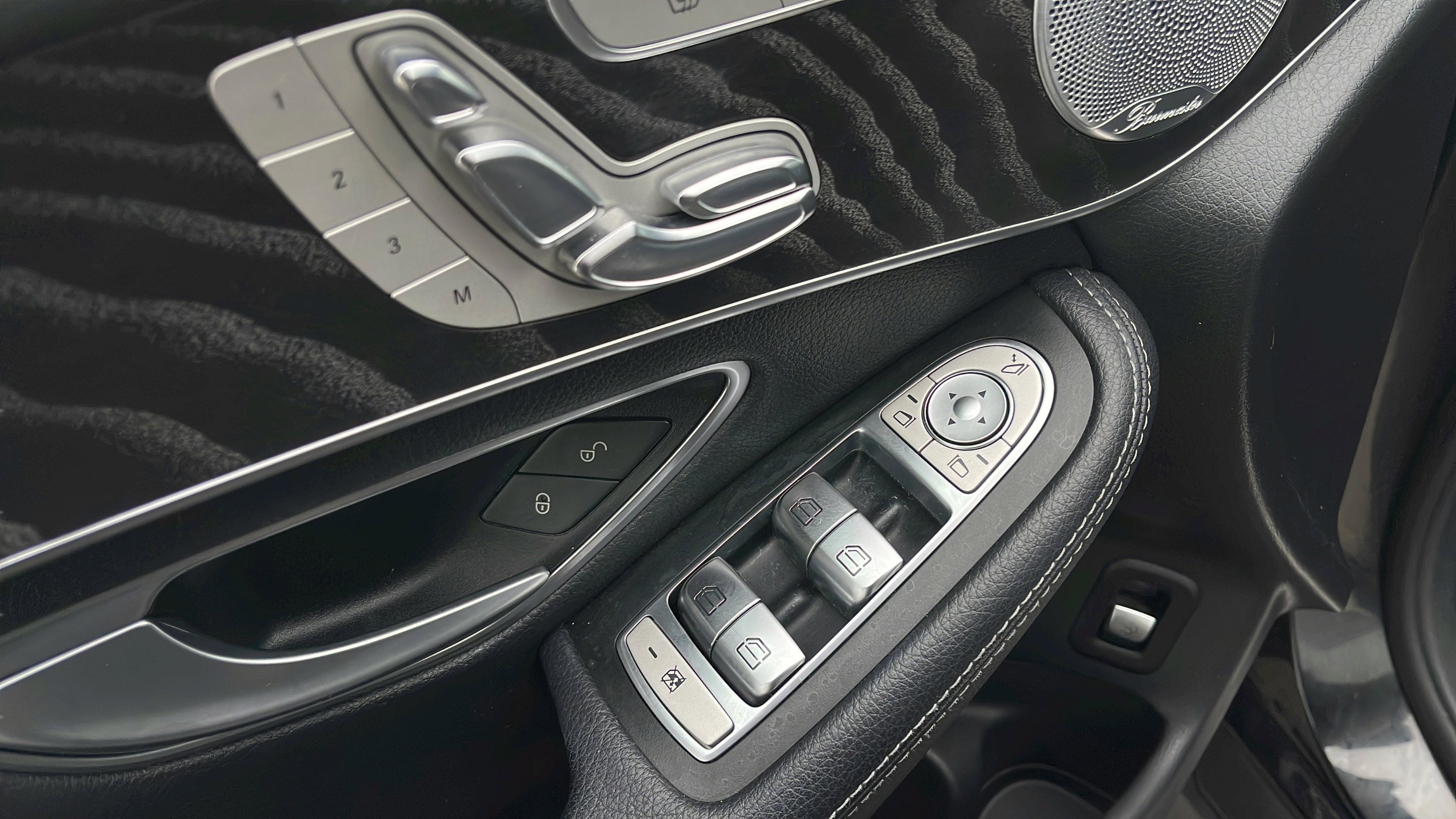 Used 2018 Mercedes-Benz GLC 300 4MATIC image 37