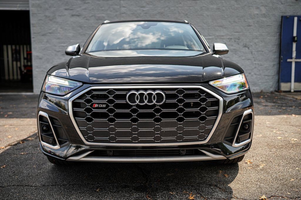 Used 2023 Audi SQ5 Premium w/ Convenience Package image 5