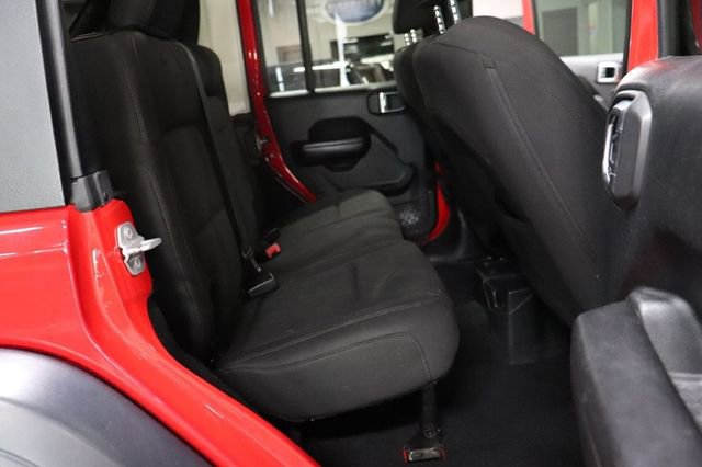Used 2018 Jeep Wrangler Unlimited Sport S AWD/4WD image 15