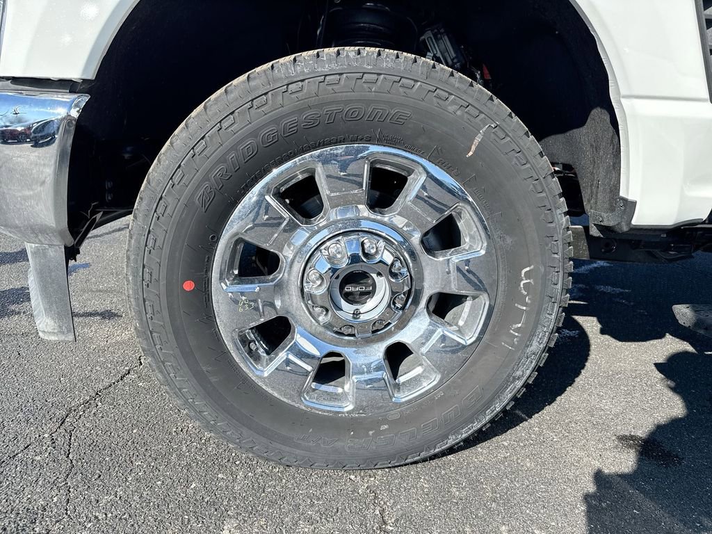 New 2025 Ford F250 King Ranch w/ Chrome Package image 28