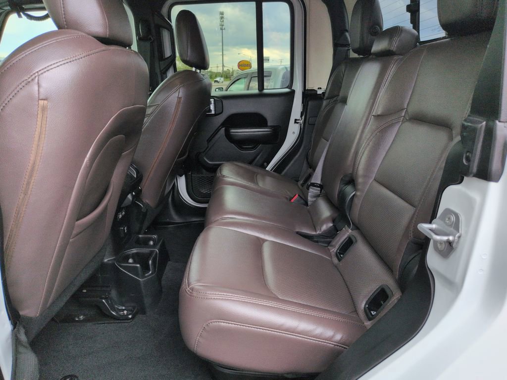Used 2021 Jeep Gladiator Willys image 25