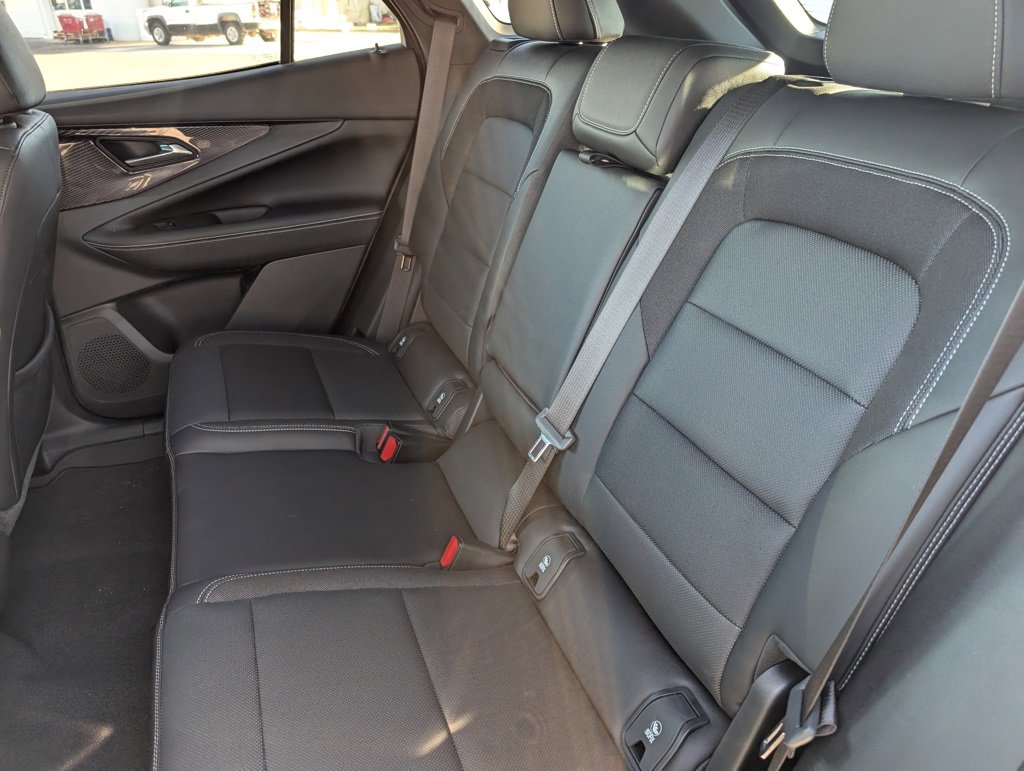 Used 2025 Chevrolet Blazer EV LT image 13