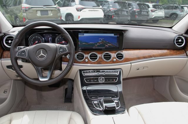 Used 2017 Mercedes-Benz E 300 4MATIC image 33