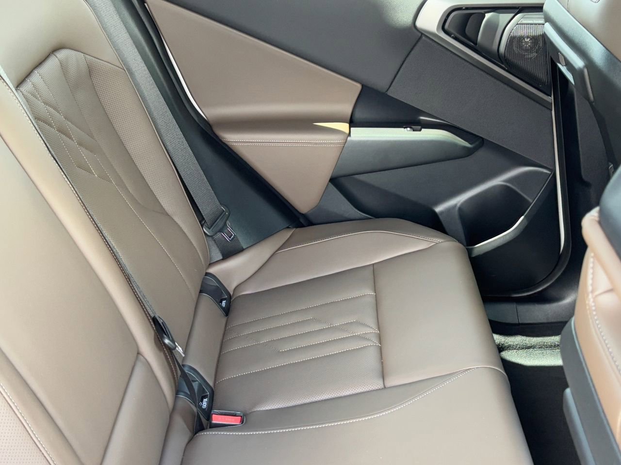 Used 2025 BMW X3 xDrive30i w/ Premium Package image 11