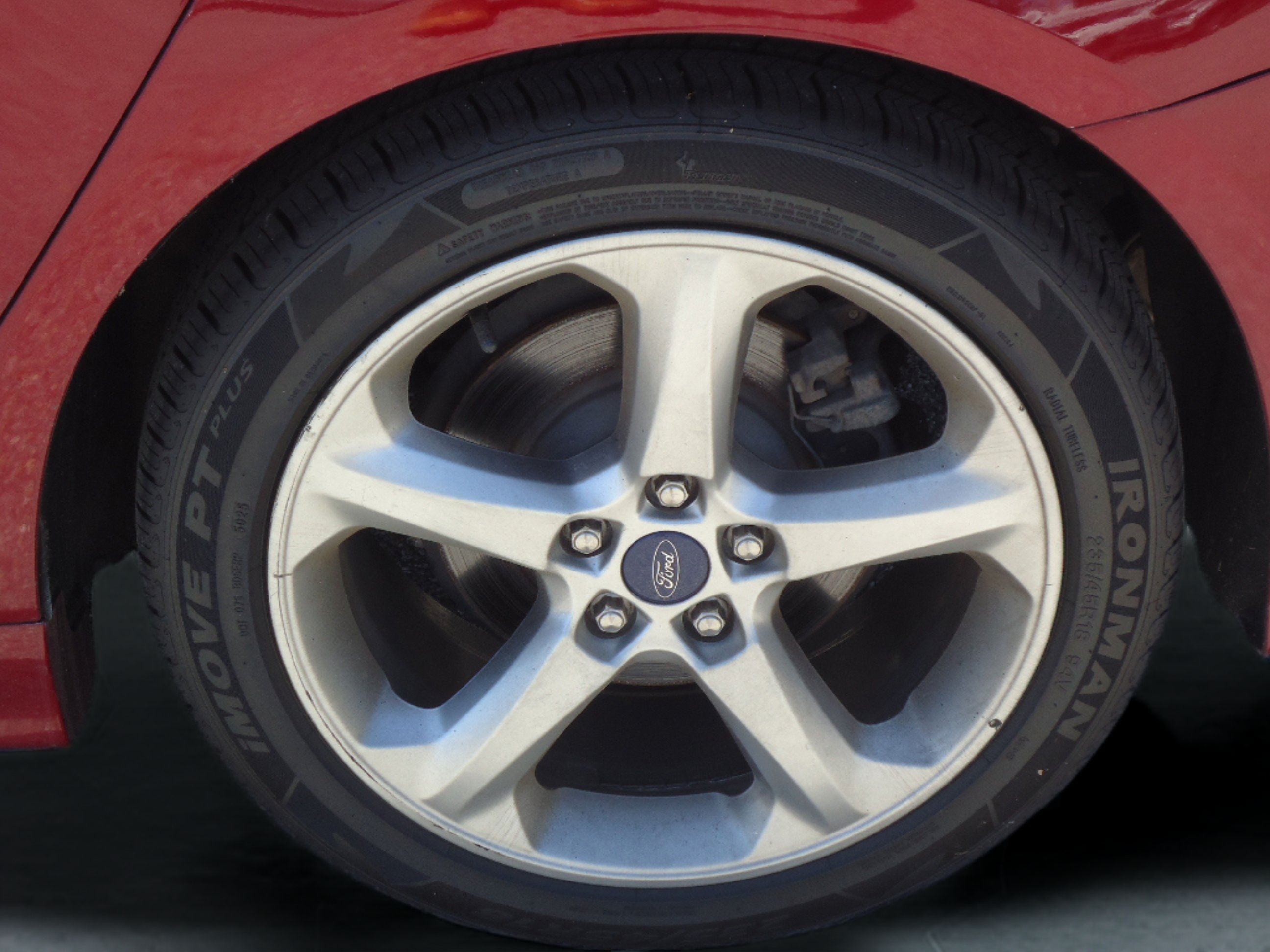 Used 2015 Ford Fusion SE FWD image 9