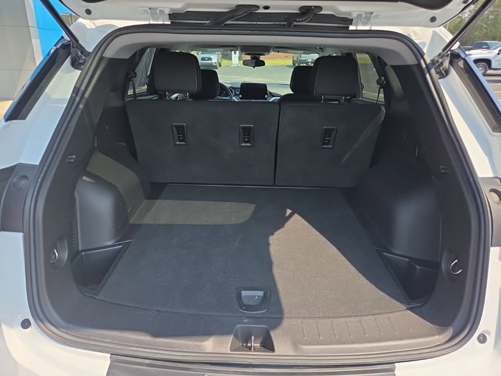 Used 2025 Chevrolet Blazer LT FWD image 7