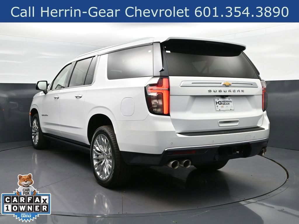 Used 2023 Chevrolet Suburban High Country image 5