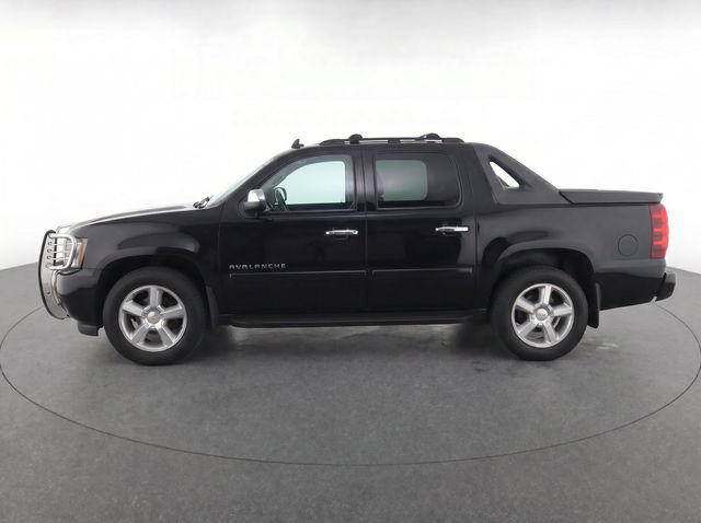 Used 2013 Chevrolet Avalanche LT w/ All-Star Edition RWD image 6