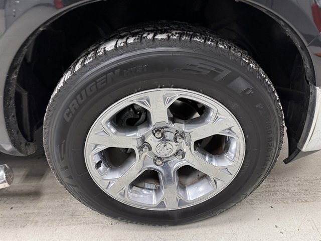 Used 2017 RAM 1500 Laramie w/ Convenience Group image 9