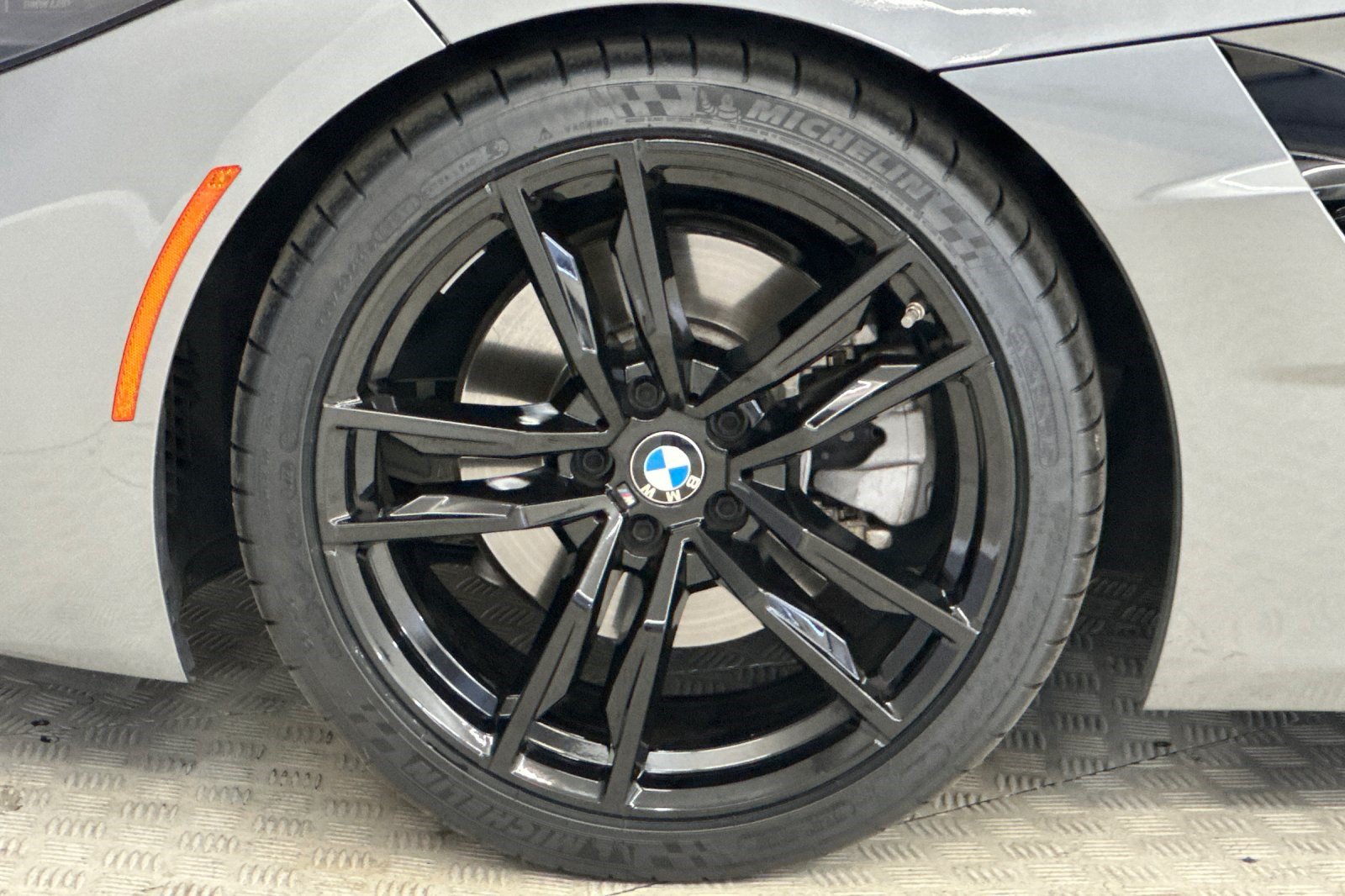Certified 2024 BMW Z4 sDrive30i w/ Shadowloine Package RWD image 12