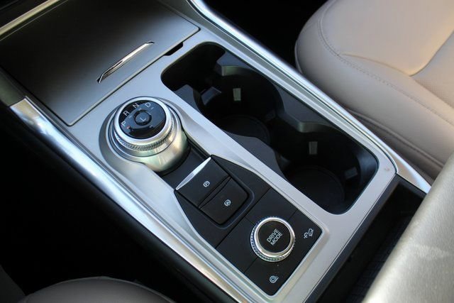 Used 2023 Ford Explorer Limited image 22