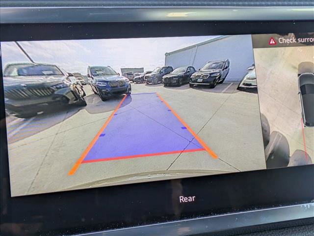 Used 2024 Audi Q3 2.0T Premium Plus w/ Premium Plus Package image 12