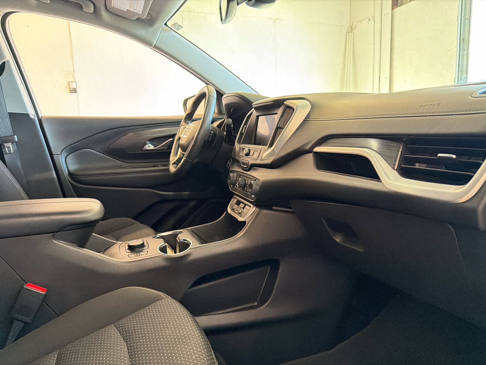 Used 2023 GMC Terrain SLE w/ Driver Convenience Package FWD image 26