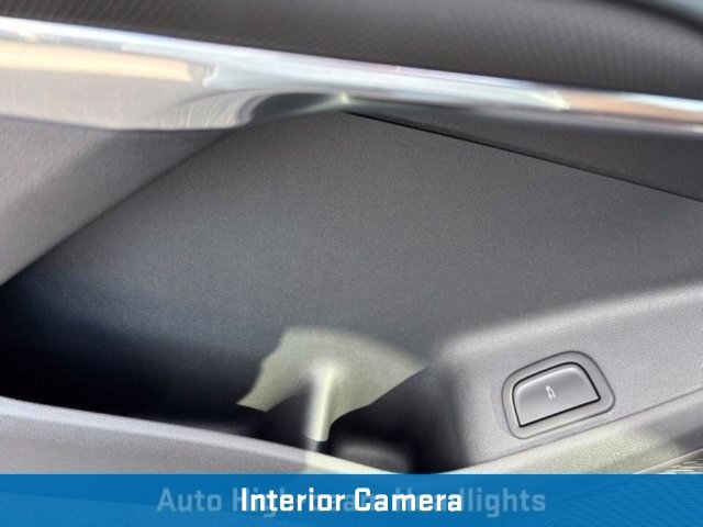 New 2027 Chevrolet Traverse Z71 w/ Driver Confidence Package AWD/4WD image 18
