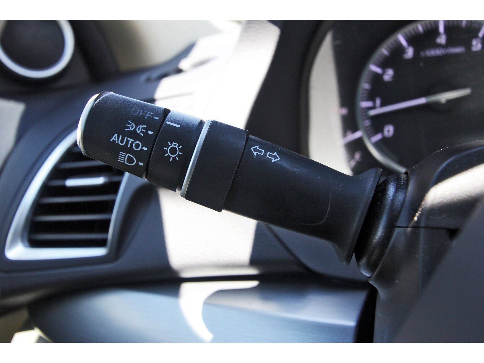 Used 2016 Acura RDX FWD w/ Technology Package image 20