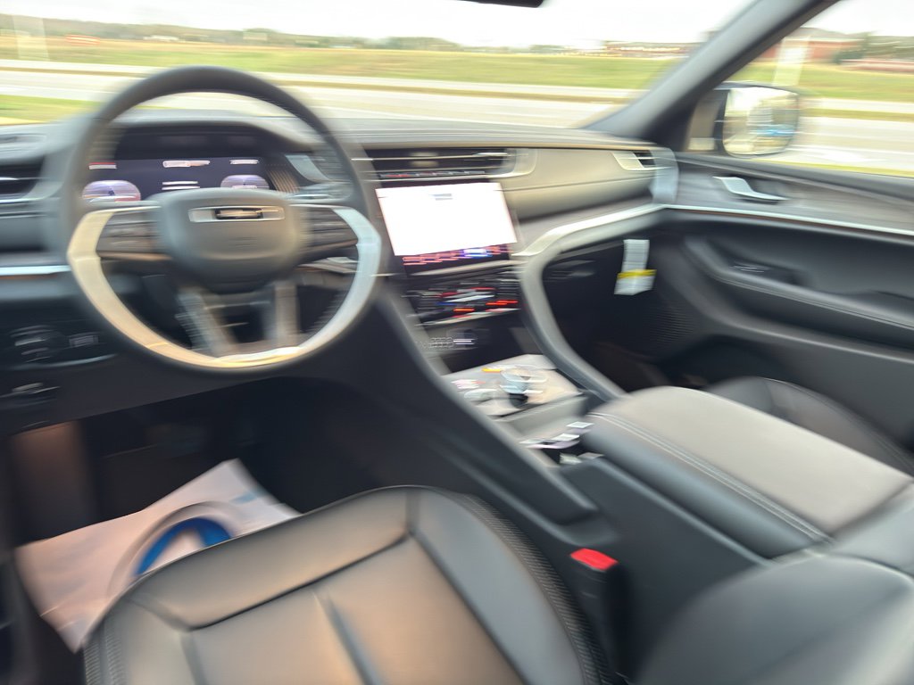 New 2025 Jeep Grand Cherokee Limited AWD/4WD image 21