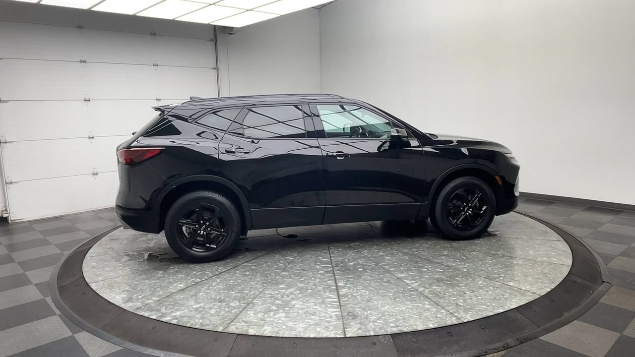 Certified 2024 Chevrolet Blazer LT w/ Midnight/Sport Edition AWD/4WD image 40