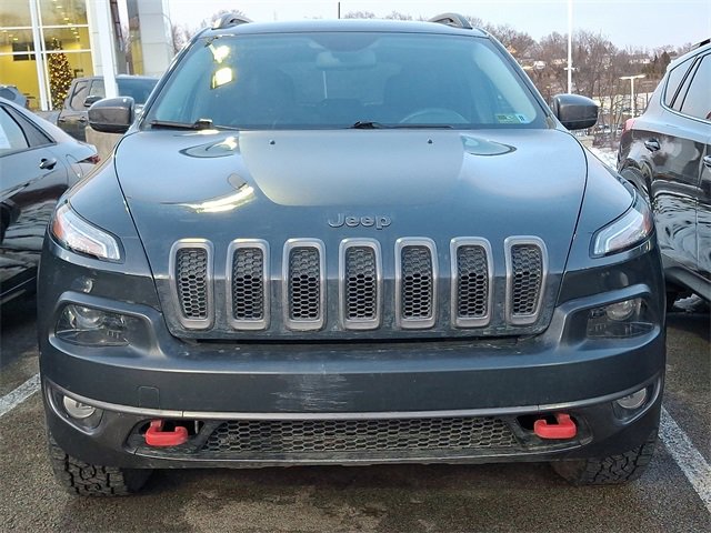 Used 2016 Jeep Cherokee Trailhawk image 2