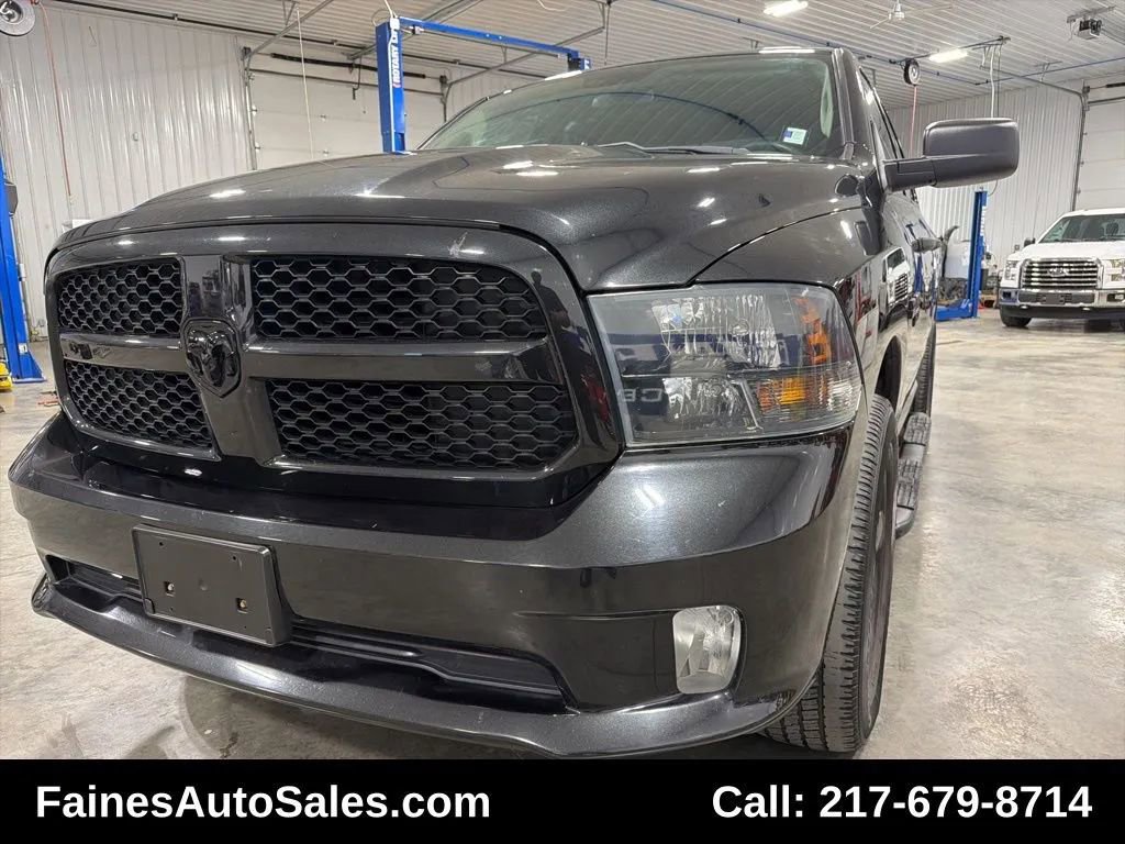 Used 2018 RAM 1500 Express w/ Black Ram 1500 Express Group image 2