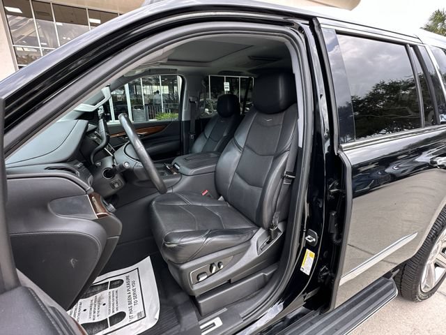Certified 2020 Cadillac Escalade Premium Luxury RWD image 19